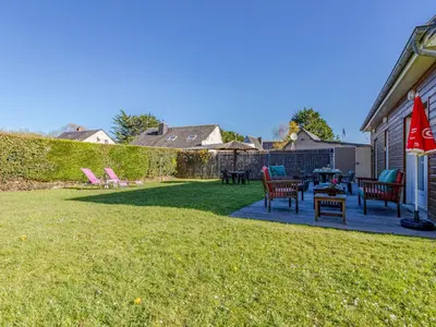Jardin de l'établissement Holiday Home Chez Laurette by Interhome