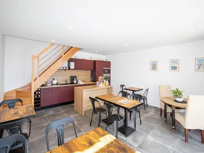 Cuisine ou kitchenette dans l'établissement Manoir de Turqueville les Quatre Etoiles