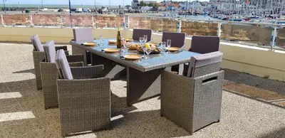 Balcon ou terrasse dans l'établissement Appartement vue sur mer et port