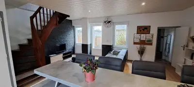 Coin salon dans l'établissement L'Hirondelle