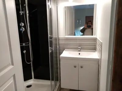 Salle de bains dans l'établissement Chambres d'hôtes les Clématites en Cotentin