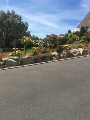 Jardin de l'établissement Les Balcons de Saint Pair