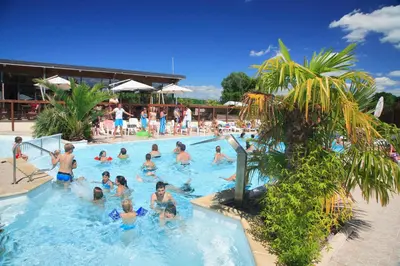 Piscine de l'établissement Camping Haliotis ou située à proximité