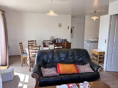Coin salon dans l'établissement Apartment Le Manoir-2 by Interhome