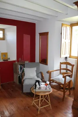 Coin salon dans l'établissement Manoir de la Ventinière