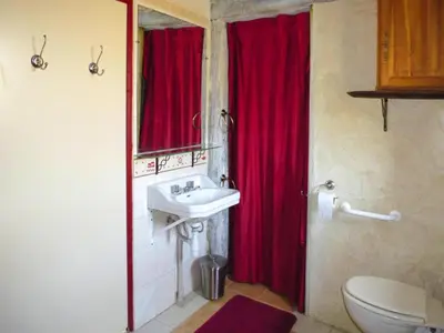Salle de bains dans l'établissement Country house on a beautiful medieval estate