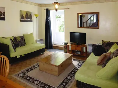 Télévision ou salle de divertissement dans l'établissement Semi-detached house, St Sauveur-le-Vicomte