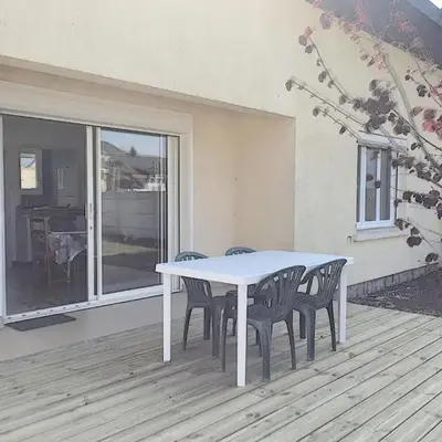 Maison de plain-pied avec terrasse