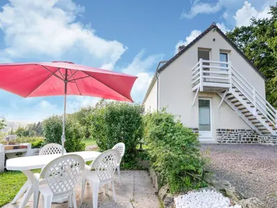 Jardin de l'établissement Apartment in Saint-Rémy near Lake