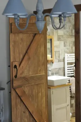 Cuisine ou kitchenette dans l'établissement La Bastide Du Bonheur Chambres et Tables D'Hôtes