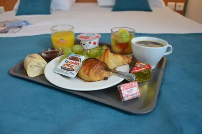 Nourriture dans l'hôtel ou à proximité
