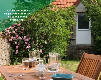 Jardin de l'établissement Holiday Normandy se ressourcer à deux pas de la Mer