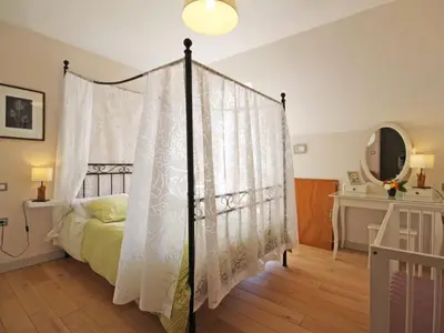 Un ou plusieurs lits dans un hébergement de l'établissement Gîte familial 12 pers., animaux acceptés, à l'orée de la forêt - FR-1-497-18