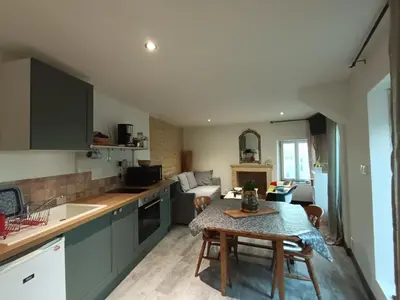 Cuisine ou kitchenette dans l'établissement Idha à proximité de Bayeux