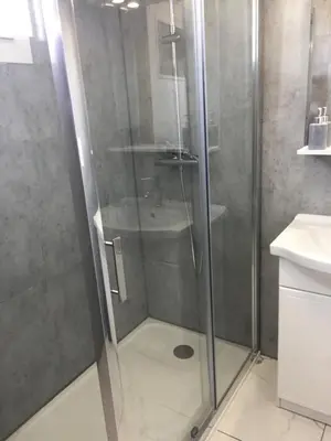 Salle de bains dans l'établissement maison proche du Mont Saint Michel