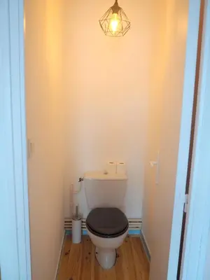 Salle de bains dans l'établissement Esprit Marine chambre double