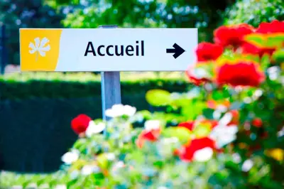 Jardin de l'établissement Premiere Classe Caen Est - Mondeville