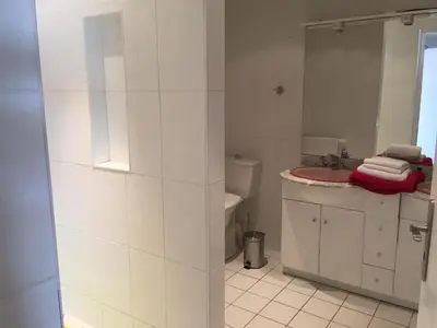 Salle de bains dans l'établissement Port Homard