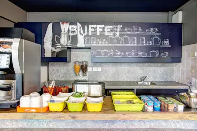 Cuisine ou kitchenette dans l'établissement ibis Budget Caen Memorial