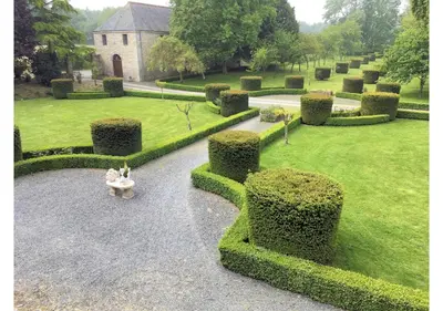Jardin de l'établissement Château du Bû