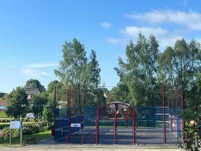 Aire de jeux pour enfants de l'établissement Studio confortable à La Ferrière-aux-Étangs - 25 m² avec sauna