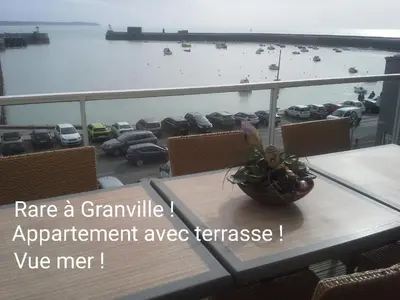 Plan de l'établissement Rare à Granville! Appartement avec terrasse! Vue mer!