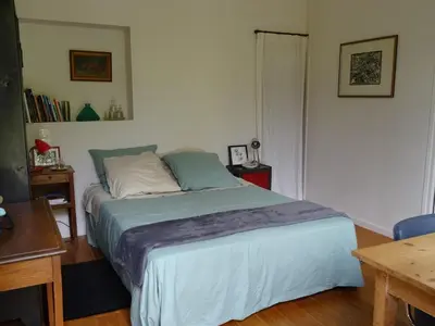 Un ou plusieurs lits dans un hébergement de l'établissement Chambre d'hôtes sur jardin acces PMR