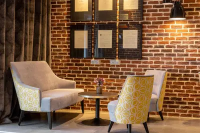 Coin salon dans l'établissement Best Western Royal Hotel Caen