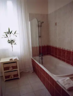 Salle de bains dans l'établissement Chambres d'Hotes la Raspeliere
