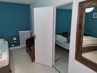 Un ou plusieurs lits dans un hébergement de l'établissement Maison du port, à 100 m de la mer jusqu'à 9 personnes
