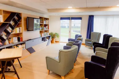 Coin salon dans l'établissement Domitys Les Falaises Blanches