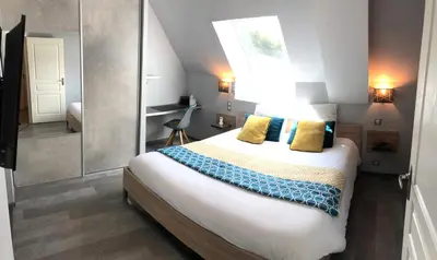Un ou plusieurs lits dans un hébergement de l'établissement A 20 kms du Mont St Michel, Charme à la campagne