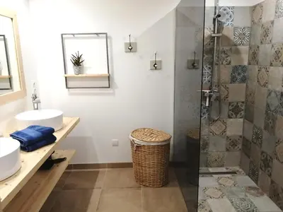 Salle de bains dans l'établissement Bienvenue chez Philippe et Pascale