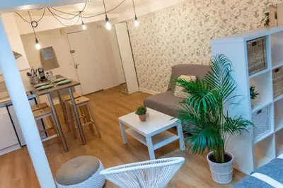 Cuisine ou kitchenette dans l'établissement Appartement au calme + parking