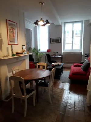 Coin salon dans l'établissement Appartement la haute ville Granville