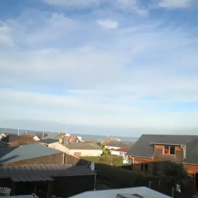 Appartement F1 mansardé à 100m de la plage