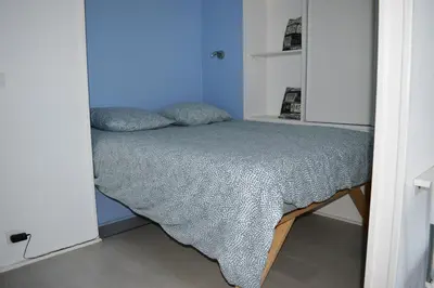 Un ou plusieurs lits dans un hébergement de l'établissement Studio avec loggia - à 200m de la plage - Parking