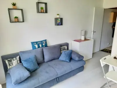 Coin salon dans l'établissement Studio avec loggia - à 200m de la plage - Parking