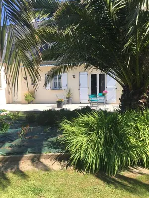 Jardin de l'établissement Côté jardin des Charmilles