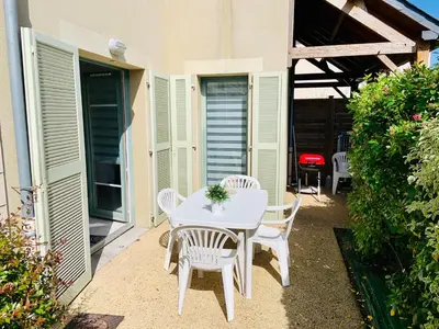Terrasse ou espace extérieur de l'établissement La Cancalaise - Bel appartement T4 tout confort - proche de la plage - Cancale