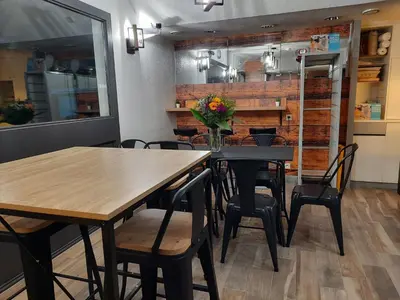 Cuisine ou kitchenette dans l'établissement Kyriad Direct Caen Nord Memorial
