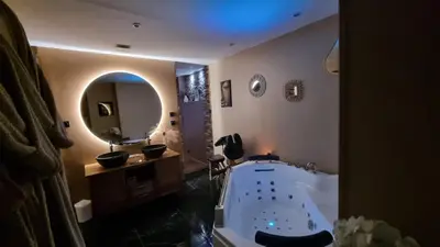 Plan de l'établissement Nouveau - L'instant Passion - Love Room