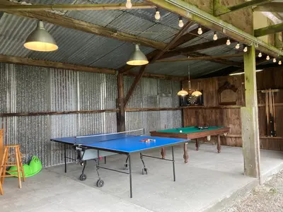 Tennis de table au sein de l'établissement The Gingerbread House Cottage ou à proximité