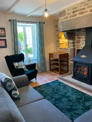 Coin salon dans l'établissement La Petite Maison - No 4 La Relierie