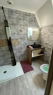 Salle de bains dans l'établissement La Mouette