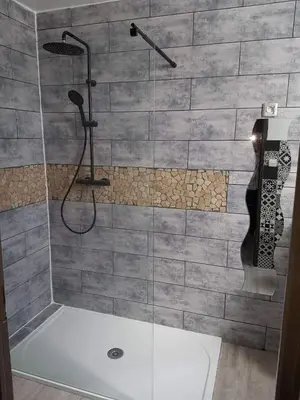 Salle de bains dans l'établissement La Mouette