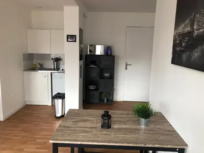 Cuisine ou kitchenette dans l'établissement HYPER CENTRE - WIFI FIBRE GRATUIT - JERGWELOH - Le New Yorkais