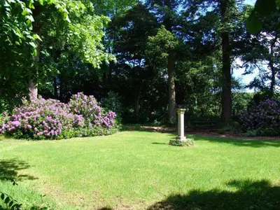 Jardin de l'établissement Chateau de Vaudezert And The Gate House