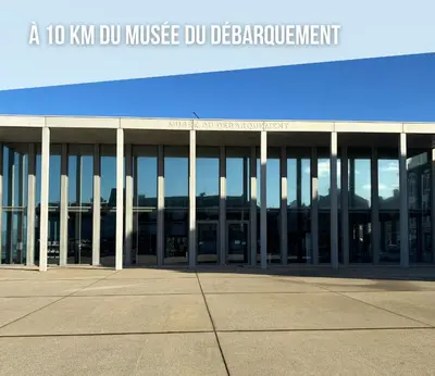 Plan de l'établissement Les Douves Duplex 5 personnes lumineux avec jardin et terrasse aménagée , vue sur château à 5mn de la mer, proche Omaha Beach et Bayeux