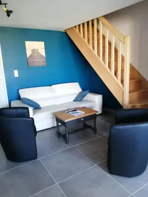 Coin salon dans l'établissement LE BELLEVUE 47 gîte touristique 3 étoiles
